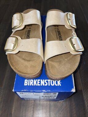 Size 8-8.5 US Women's / EUR 39 Birkenstock Arizona Big Buckle Sandals 1020021